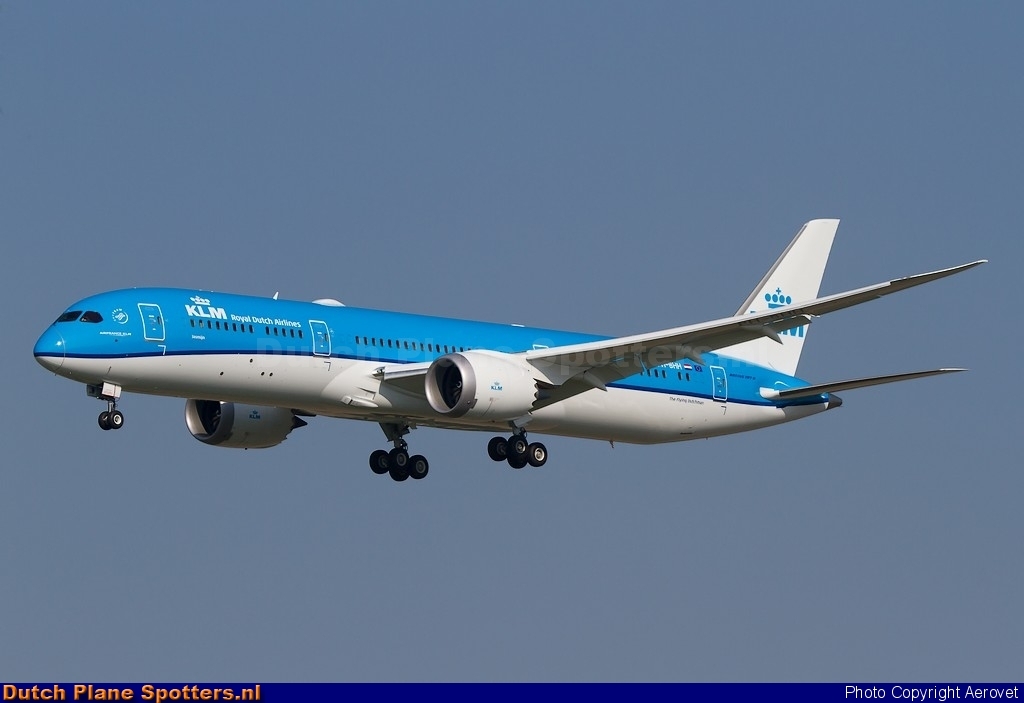 PH-BHH Boeing 787-9 Dreamliner KLM Royal Dutch Airlines by Aerovet