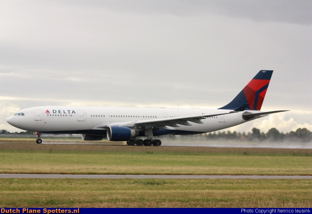 N857NW Airbus A330-200 Delta Airlines by Rick Schönhage