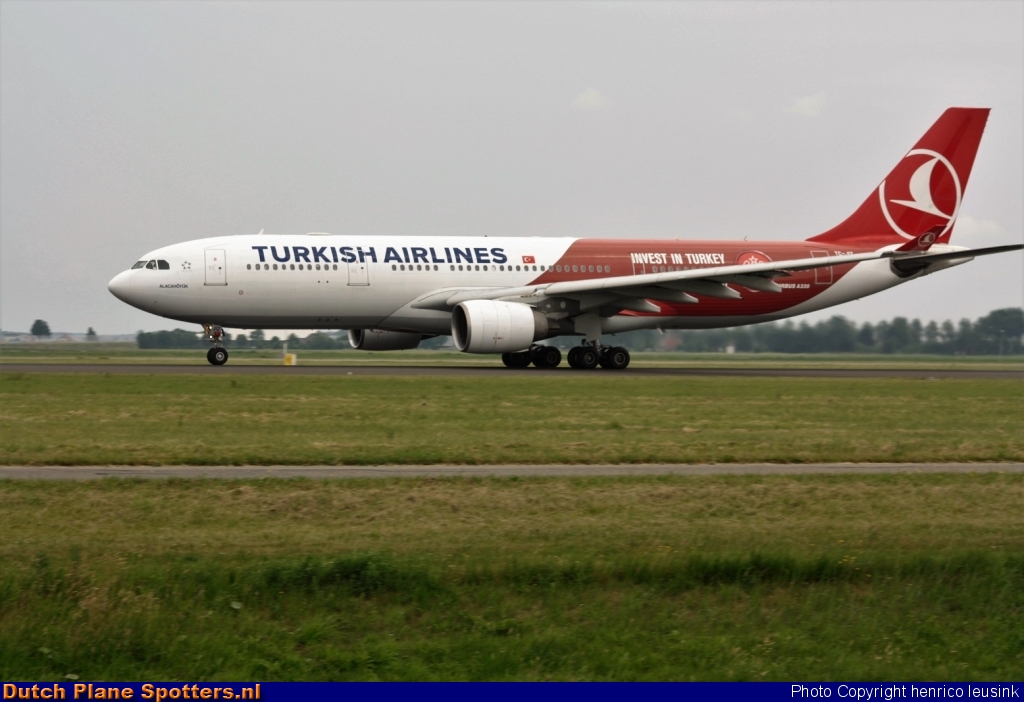 TC-JIZ Airbus A330-200 Turkish Airlines by Rick Schönhage