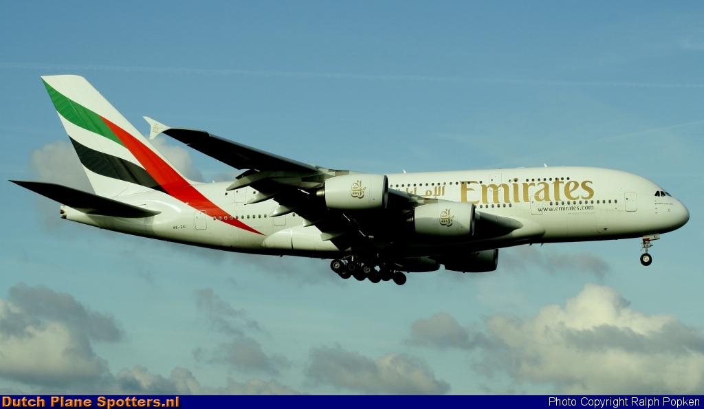 A6-EEI Airbus A380-800 Emirates by Ralph Popken
