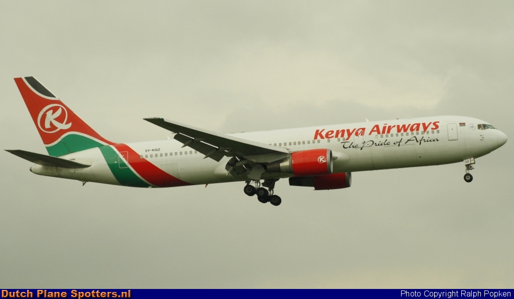5Y-KQZ Boeing 767-300 Kenya Airways by Ralph Popken