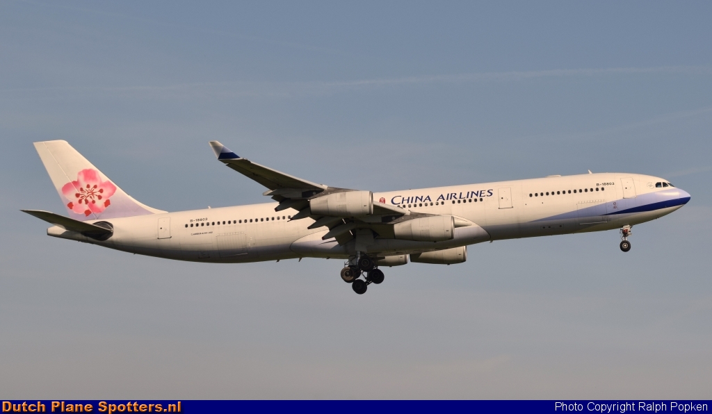 B-18803 Airbus A340-300 China Airlines by Ralph Popken