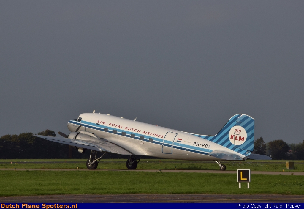 PH-PBA Douglas DC3 DDA Classic Airlines by Ralph Popken