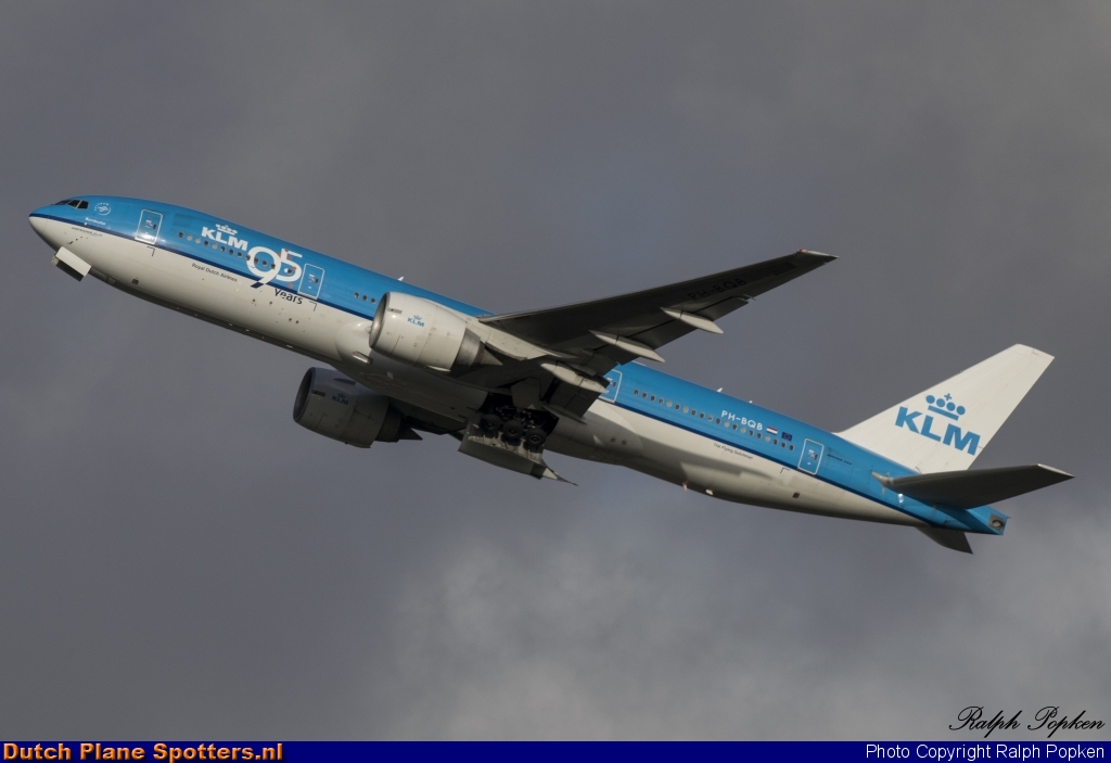 PH-BQB Boeing 777-200 KLM Royal Dutch Airlines by Ralph Popken