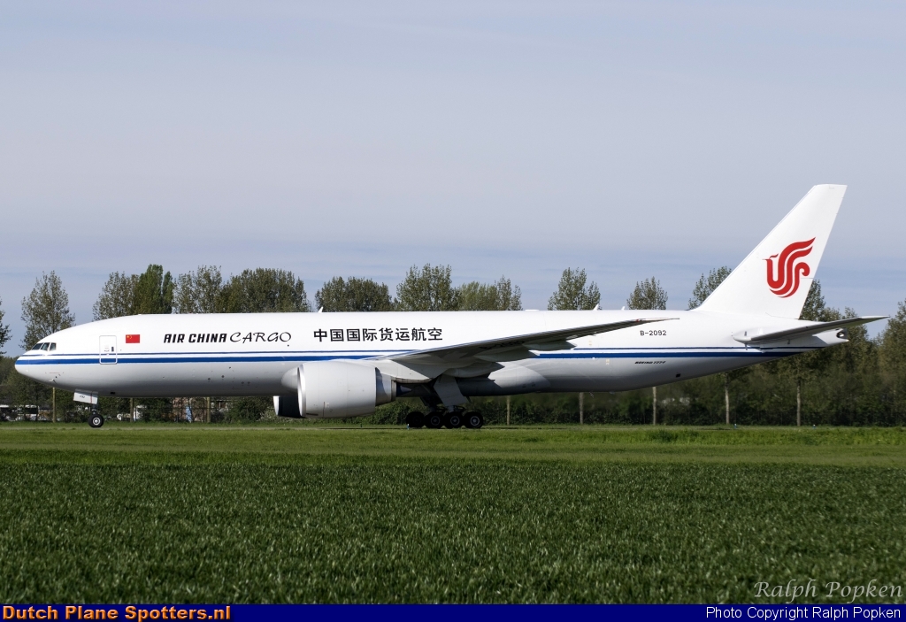 B-2092 Boeing 777-F Air China Cargo by Ralph Popken