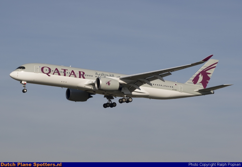A7-ALC Airbus A350-900 Qatar Airways by Ralph Popken