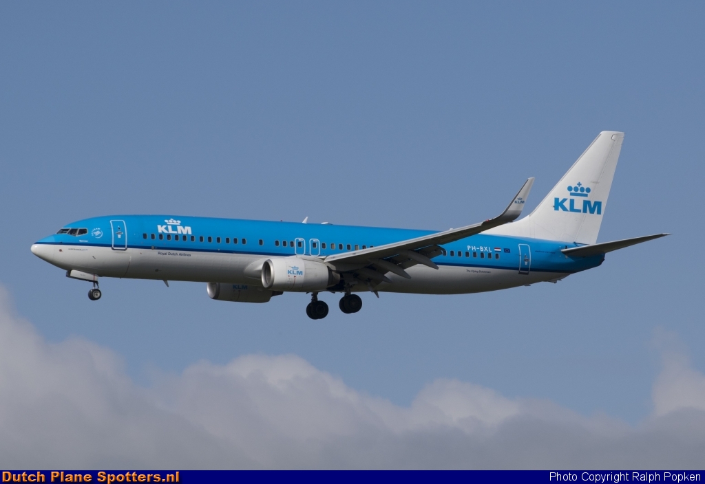 PH-BXL Boeing 737-800 KLM Royal Dutch Airlines by Ralph Popken