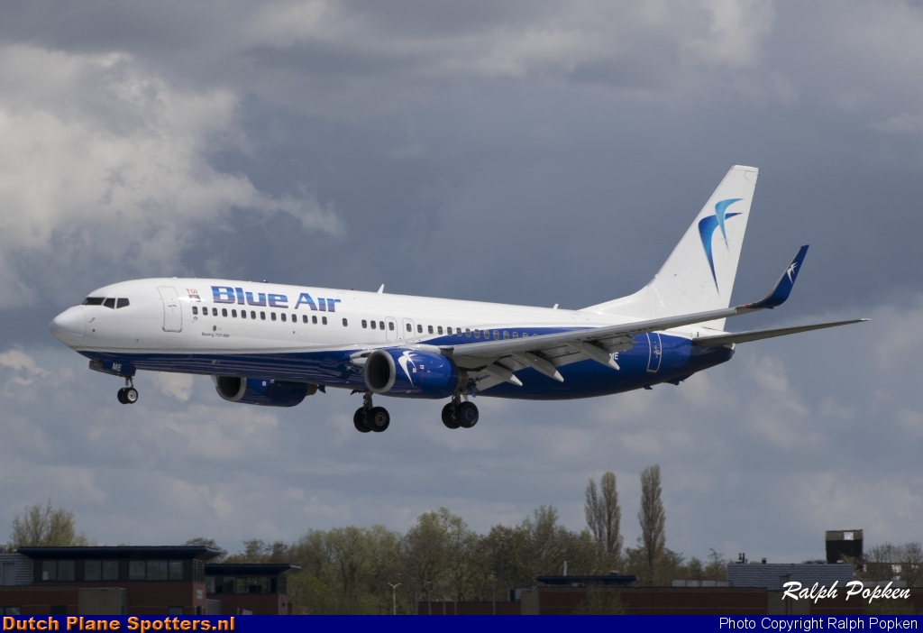 YR-BME Boeing 737-800 Blue Air by Ralph Popken