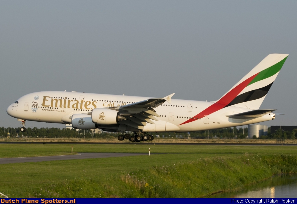A6-EDX Airbus A380-800 Emirates by Ralph Popken