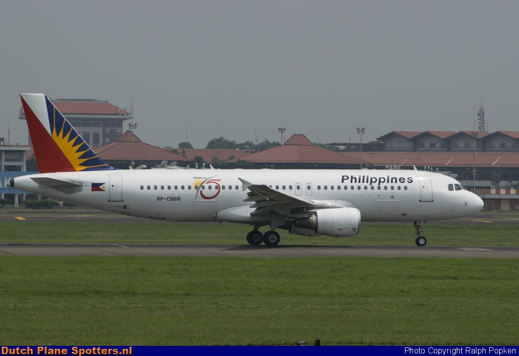 RP-C8616 Airbus A320 Philippine Airlines by Ralph Popken
