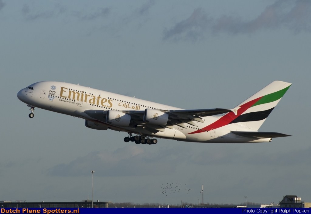 A6-EOU Airbus A380-800 Emirates by Ralph Popken