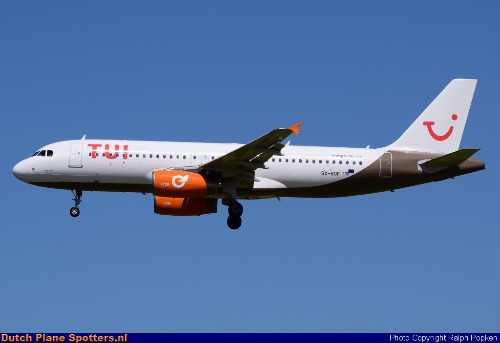 SX-SOF Airbus A320 Orange2fly (TUI Airlines Belgium) by Ralph Popken