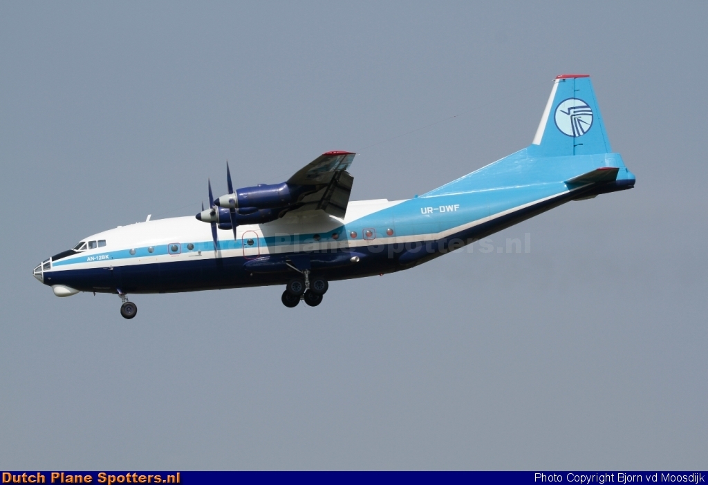 UR-DWF Antonov An-12 Ukraine Air Alliance by Bjorn vd Moosdijk