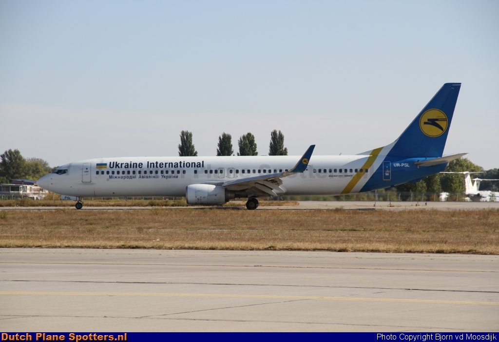 UR-PSL Boeing 737-900 Ukraine International Airlines by Bjorn vd Moosdijk