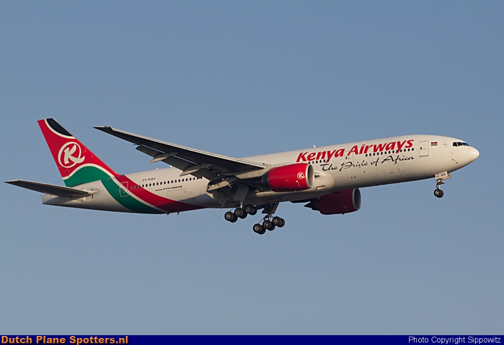 5Y-KQU Boeing 777-200 Kenya Airways by Sippowitz