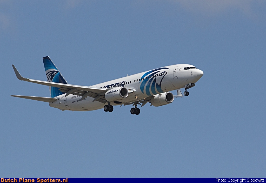 SU-GEE Boeing 737-800 Egypt Air by Sippowitz