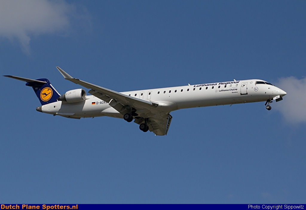 D-ACKG Bombardier Canadair CRJ900 CityLine (Lufthansa Regional) by Sippowitz