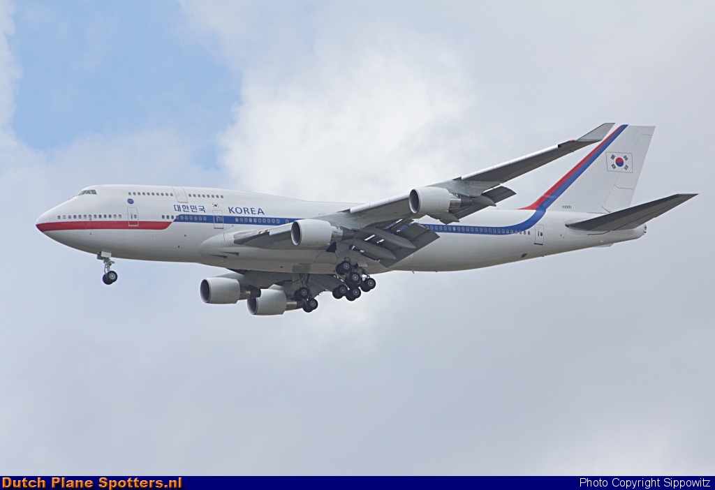 10001 Boeing 747-400 MIL - South Korean Air Force by Sippowitz