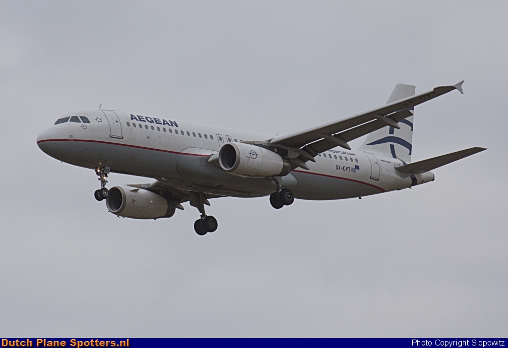 SX-DVT Airbus A320 Aegean Airlines by Sippowitz