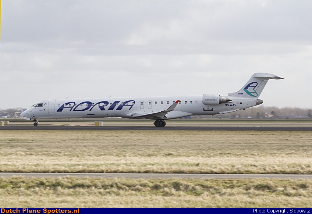 S5-AAV Bombardier Canadair CRJ900 Adria Airways by Sippowitz