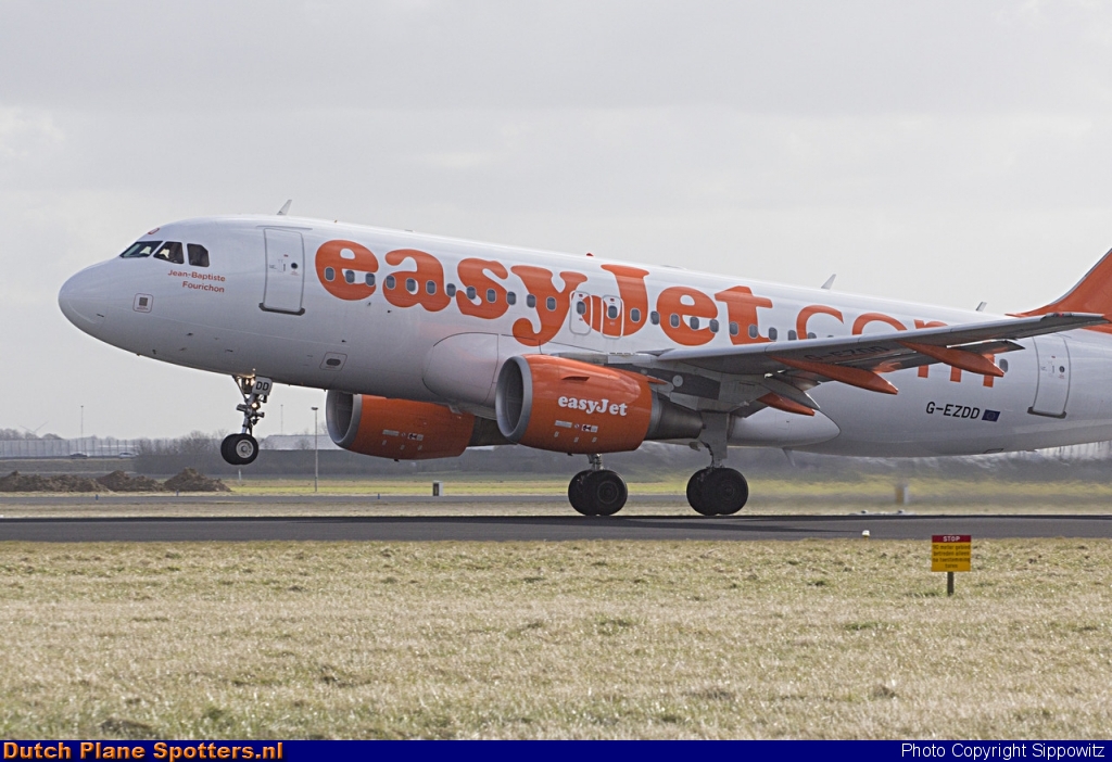 G-EZDD Airbus A319 easyJet by Sippowitz