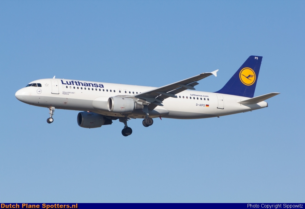 D-AIPS Airbus A320 Lufthansa by Sippowitz