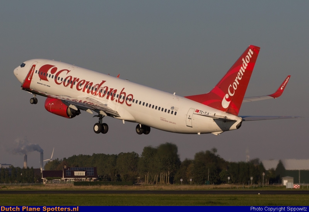 TC-TJL Boeing 737-800 Corendon Airlines by Sippowitz