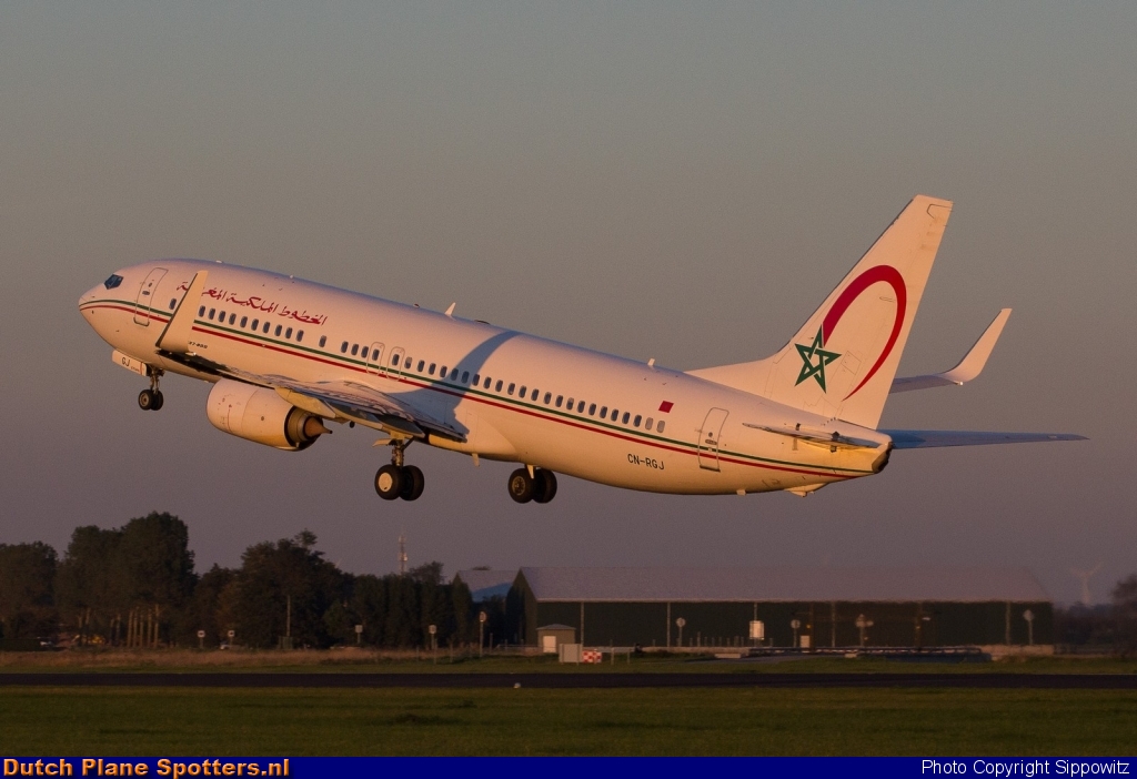 CN-RGJ Boeing 737-800 Royal Air Maroc by Sippowitz