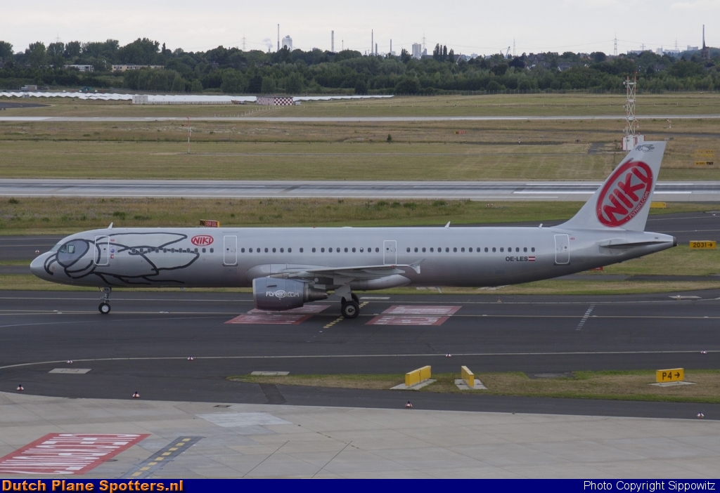 OE-LES Airbus A321 Niki by Sippowitz