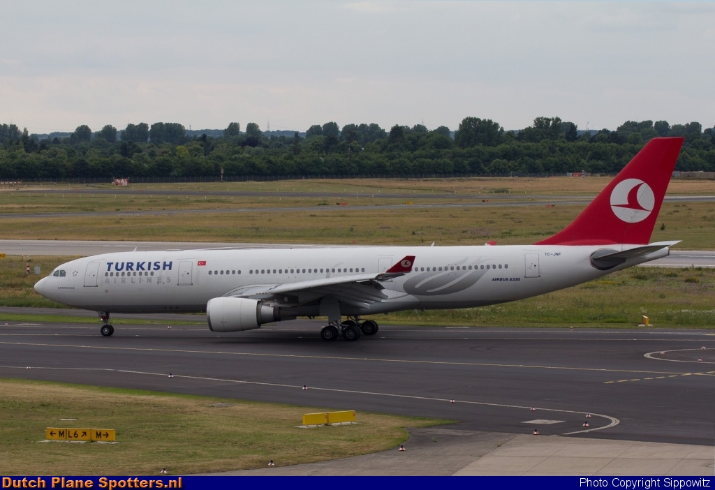 TC-JNF Airbus A330-200 Turkish Airlines by Sippowitz