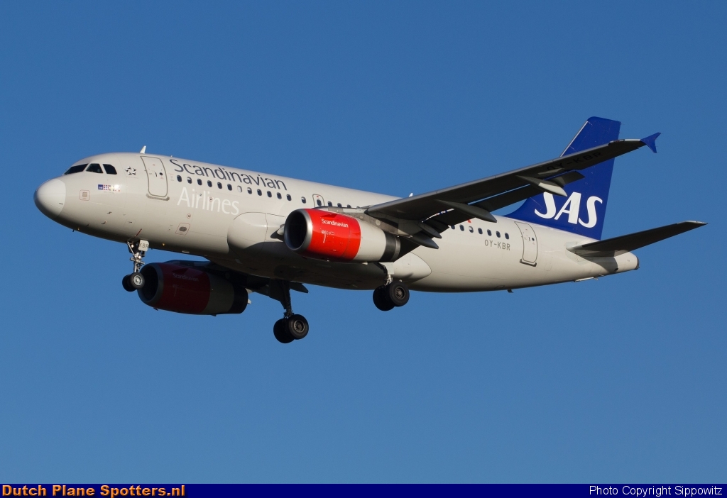 OY-KBR Airbus A319 SAS Scandinavian Airlines by Sippowitz