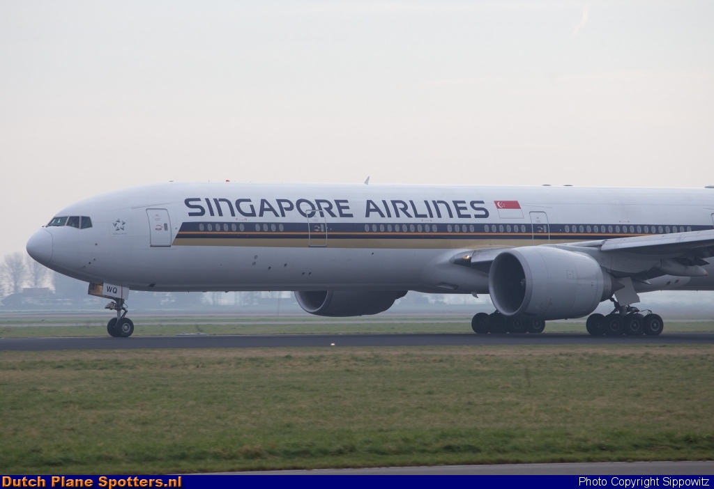 9V-SWQ Boeing 777-300 Singapore Airlines by Sippowitz