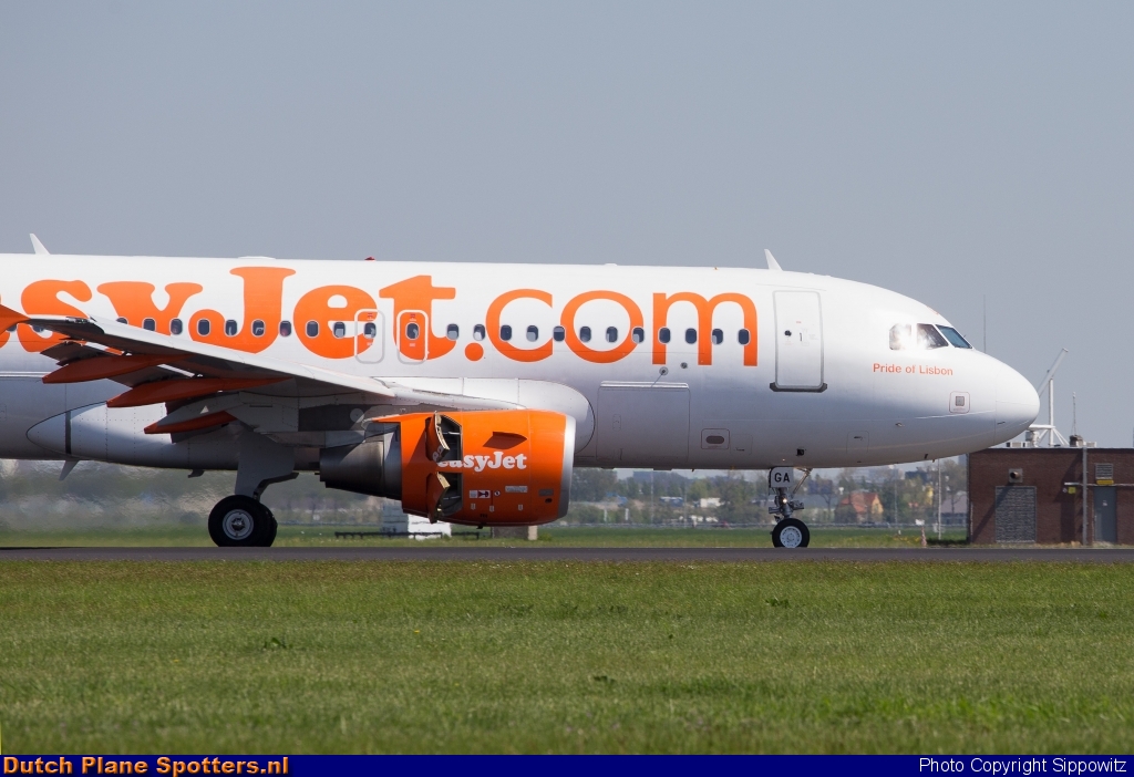 G-EZGA Airbus A319 easyJet by Sippowitz
