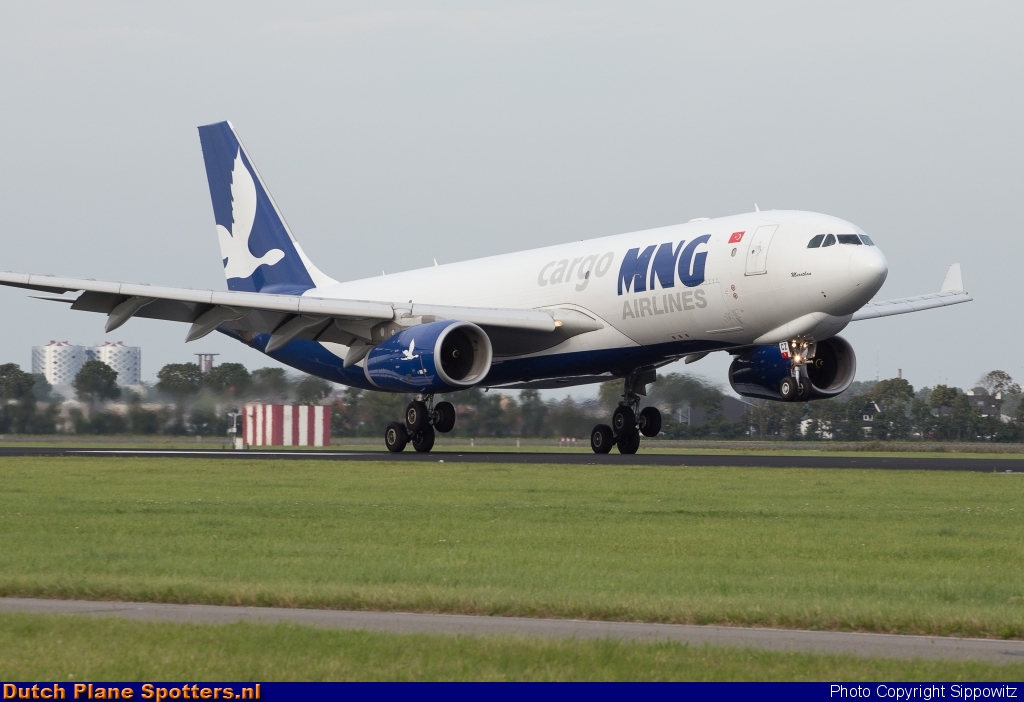 TC-MCZ Airbus A330-200 MNG Airlines by Sippowitz