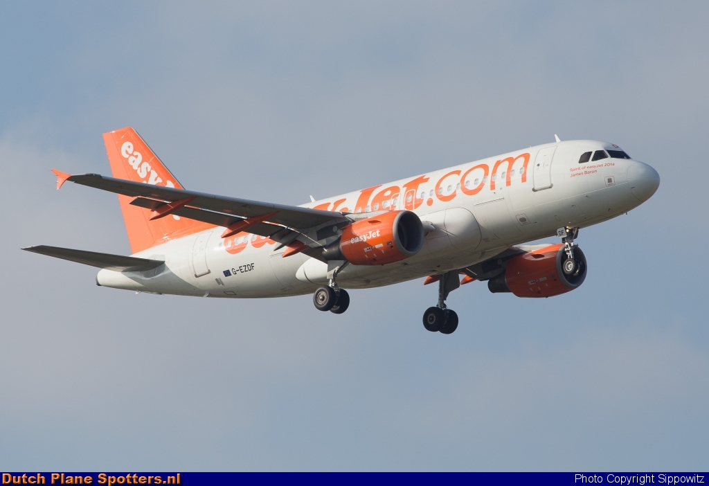 G-EZDF Airbus A319 easyJet by Sippowitz
