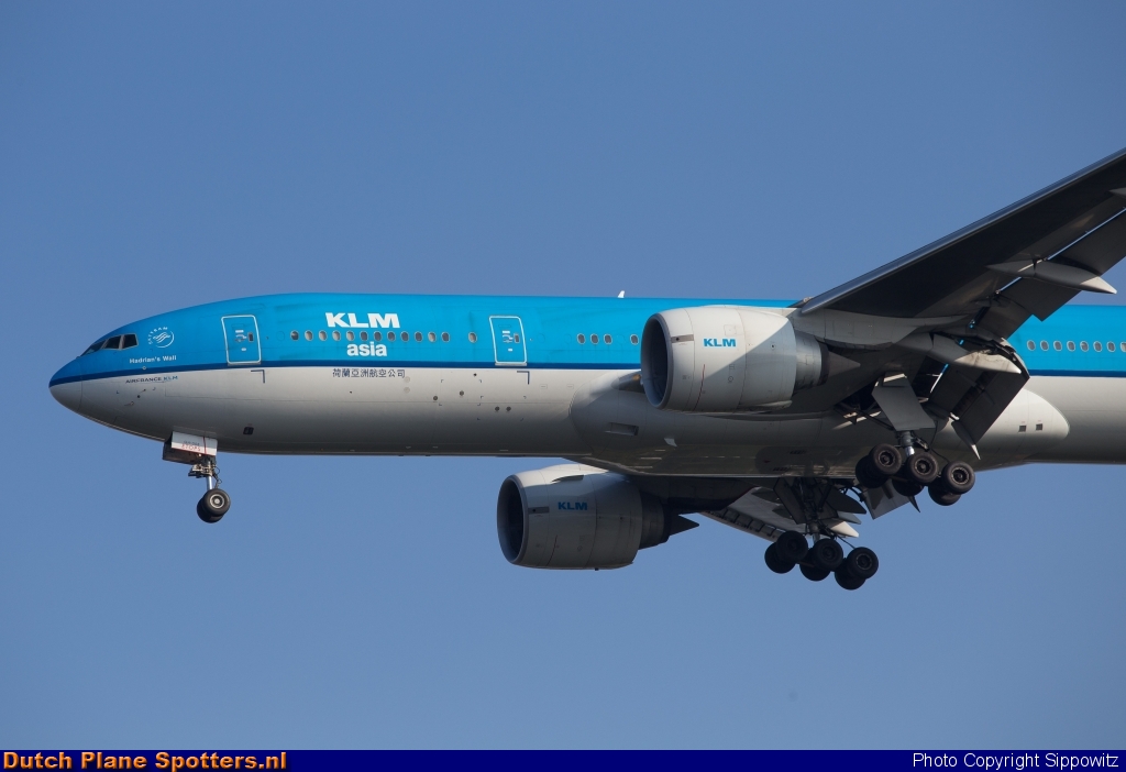 PH-BQH Boeing 777-200 KLM Asia by Sippowitz
