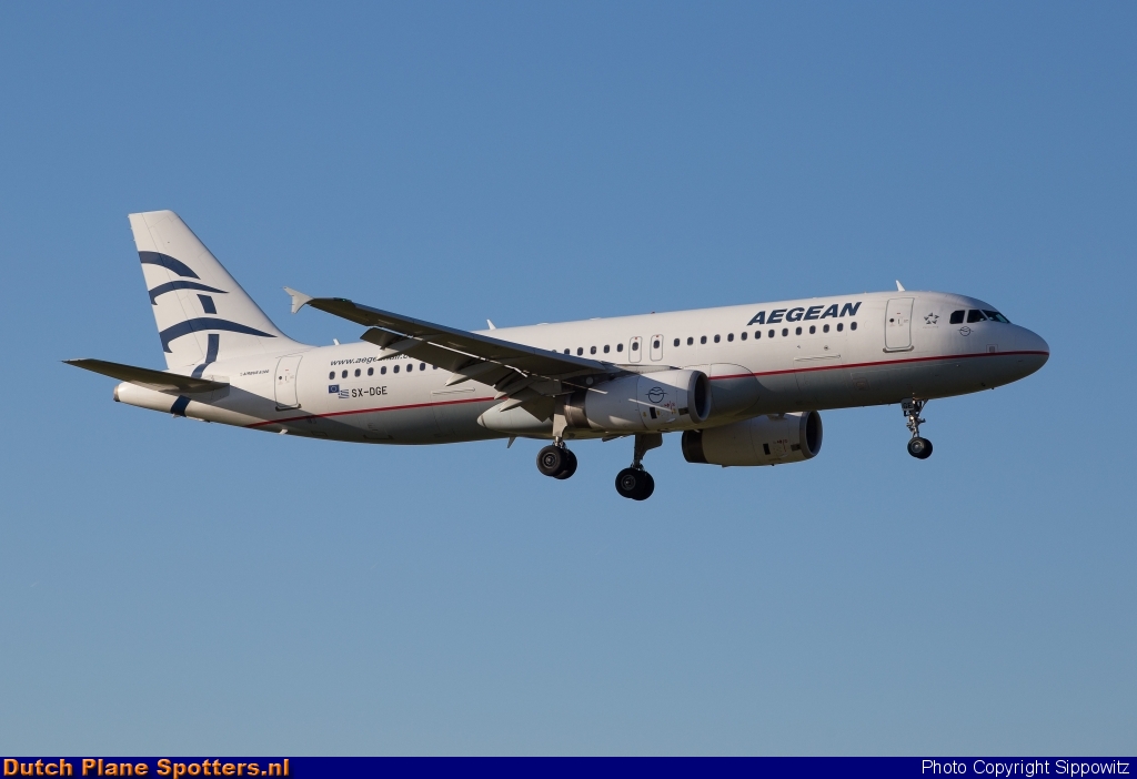 SX-DGE Airbus A320 Aegean Airlines by Sippowitz