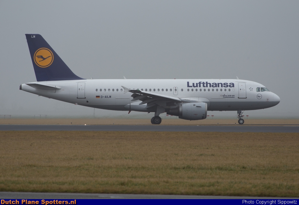 D-AILM Airbus A319 Lufthansa by Sippowitz