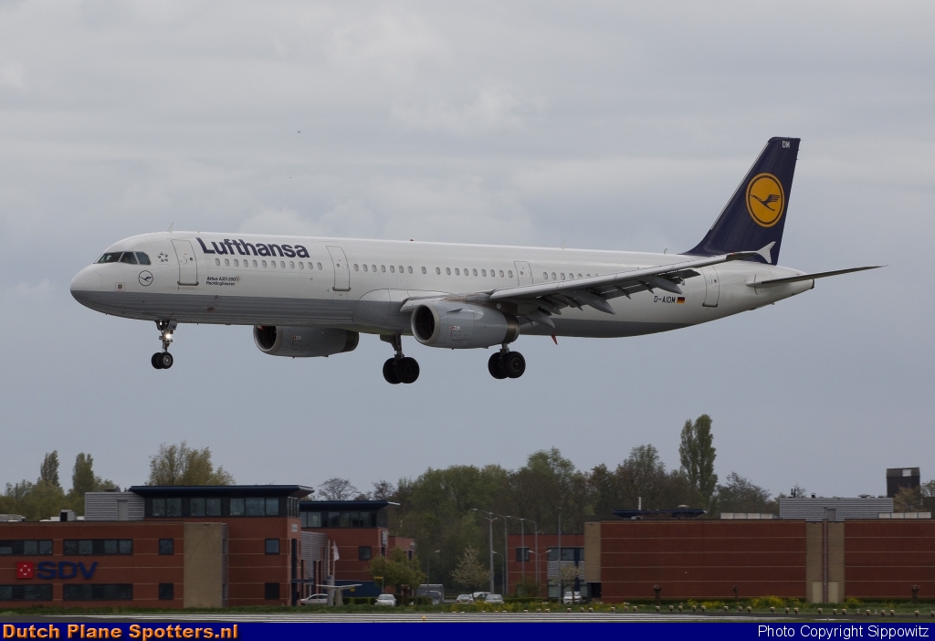 D-AIDM Airbus A321 Lufthansa by Sippowitz