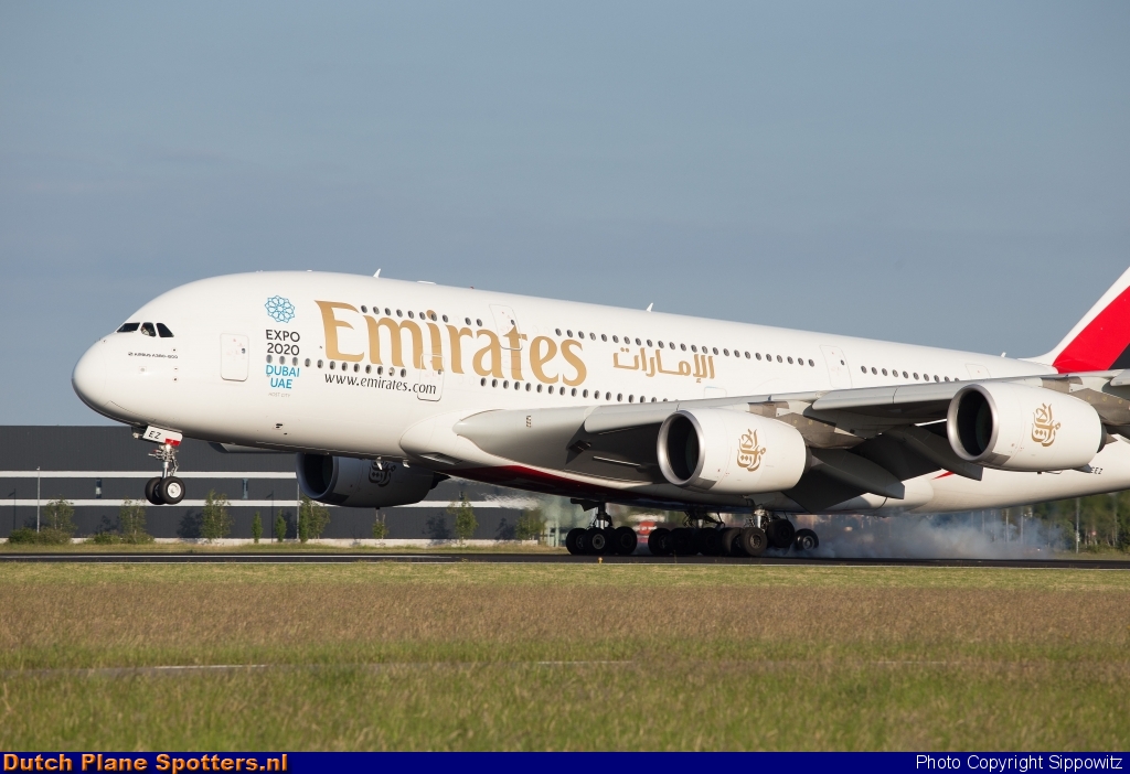 A6-EEZ Airbus A380-800 Emirates by Sippowitz