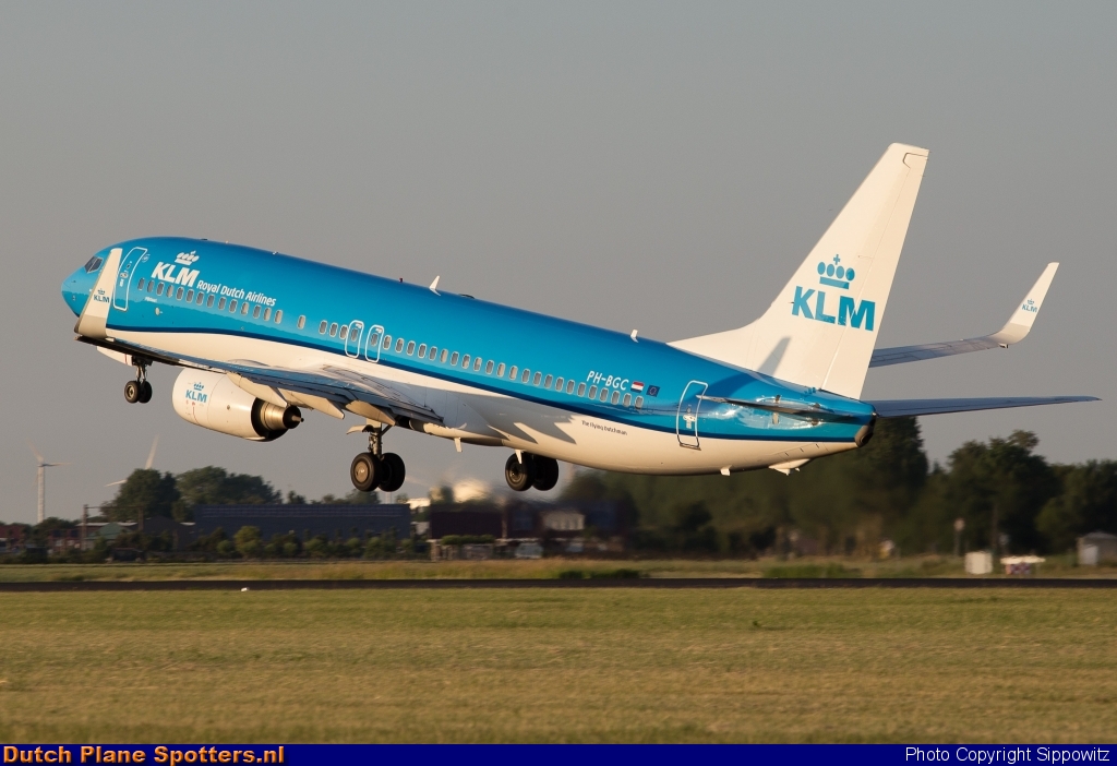 PH-BGC Boeing 737-800 KLM Royal Dutch Airlines by Sippowitz