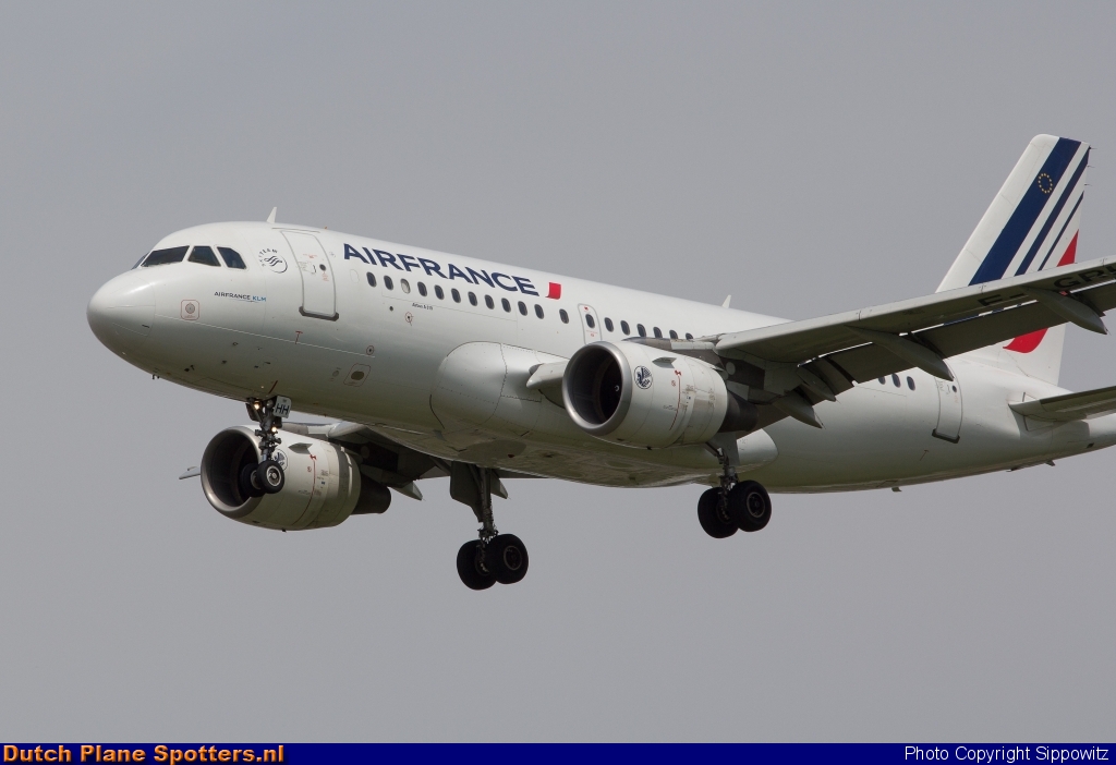 F-GRHH Airbus A319 Air France by Sippowitz