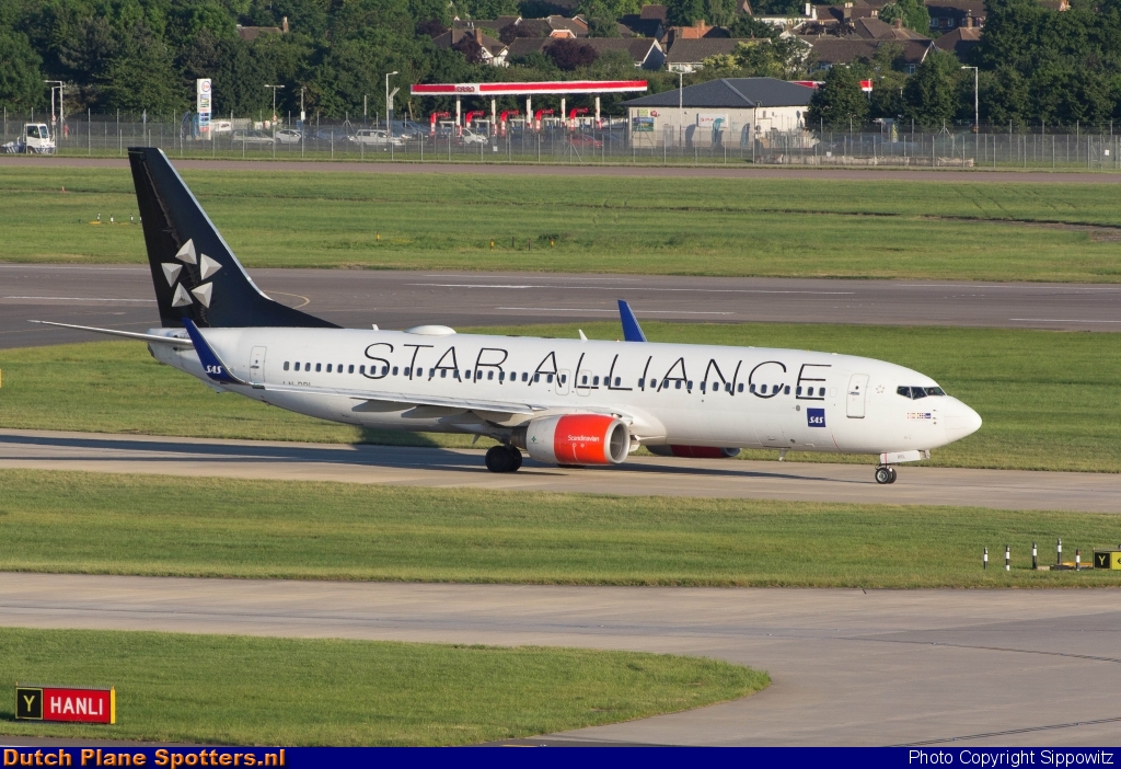 LN-RRL Boeing 737-800 SAS Scandinavian Airlines by Sippowitz