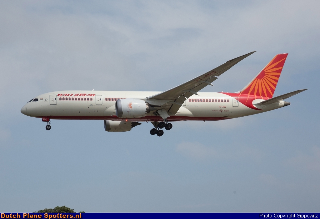 VT-ANG Boeing 787-8 Dreamliner Air India by Sippowitz