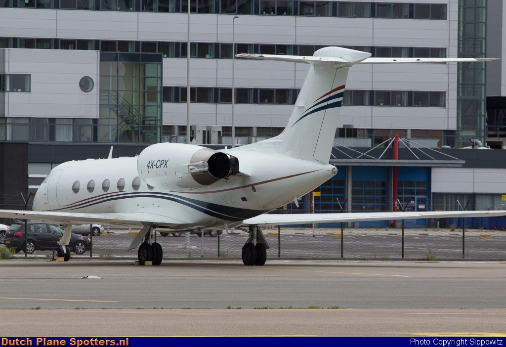 4X-CPX Gulfstream G-IV Arkia Israeli Airlines by Sippowitz