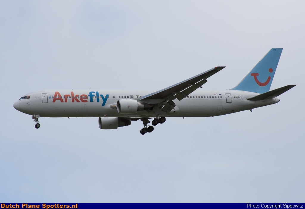 PH-AHX Boeing 767-300 ArkeFly by Sippowitz