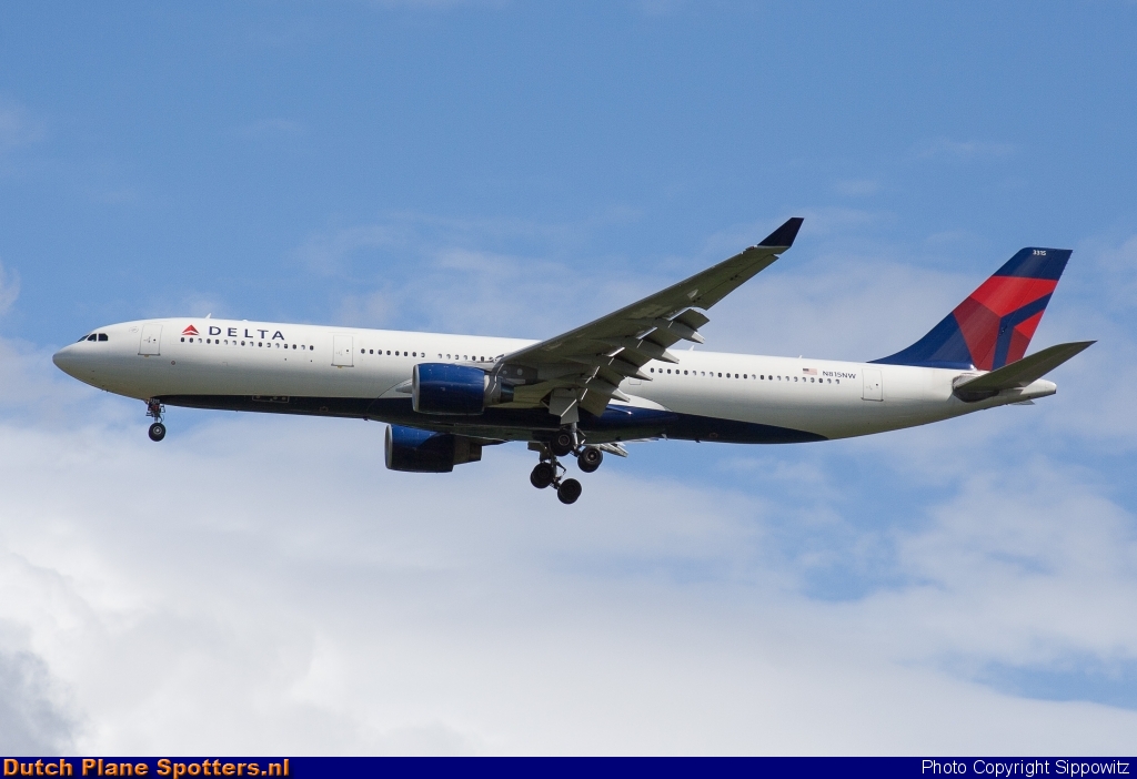 N815NW Airbus A330-200 Delta Airlines by Sippowitz