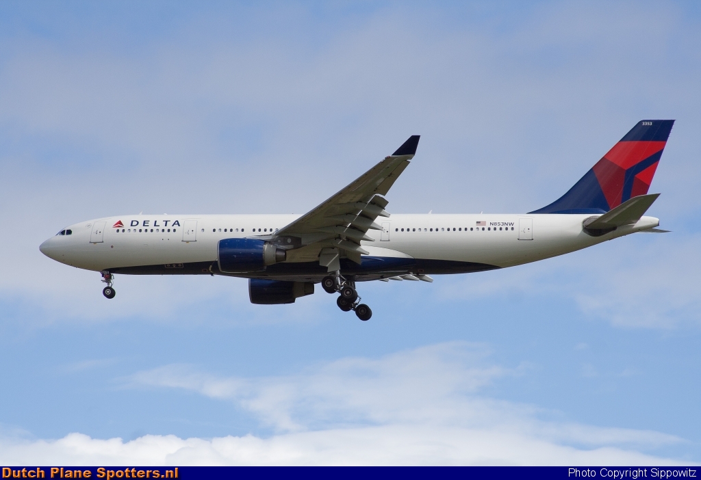 N853NW Airbus A330-200 Delta Airlines by Sippowitz
