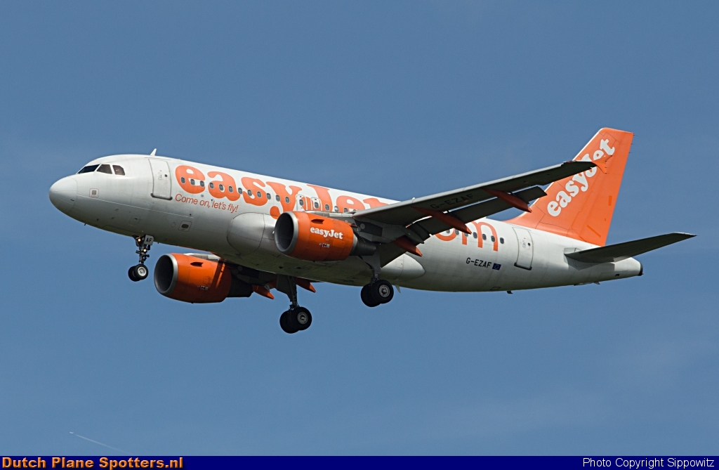 G-EZAF Airbus A319 easyJet by Sippowitz