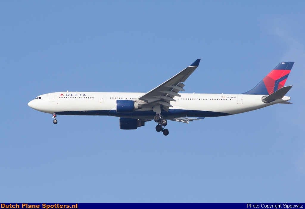 N814NW Airbus A330-300 Delta Airlines by Sippowitz